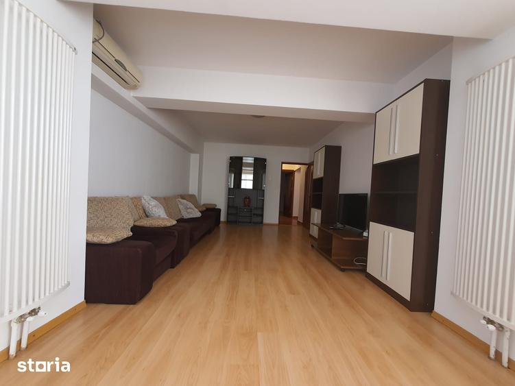 Apartament cu 3 camere decomandat în Mazepa 2