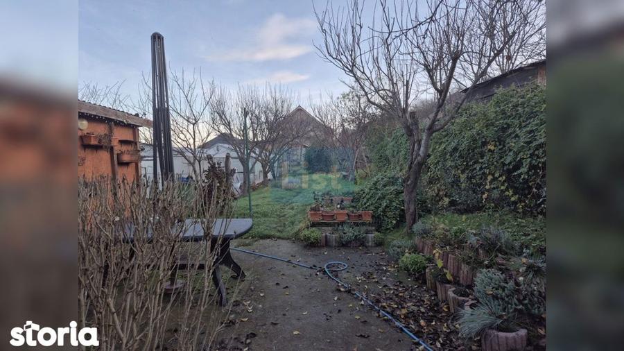 Casa pe un nivel, cu livada, la intrarea in Dezmir - 4