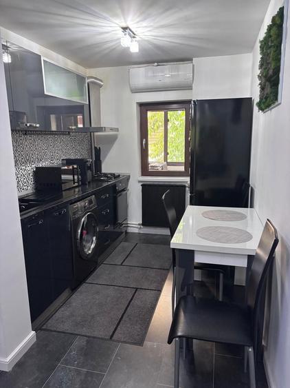 Apartament Bloc 133 , Strada Matei Basarab - 5