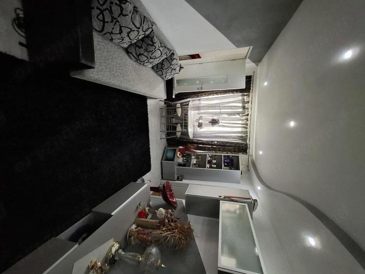 Vand apartament 2cam.conf.semidecomandat bloc de 4etaje la etajul 2 - 6