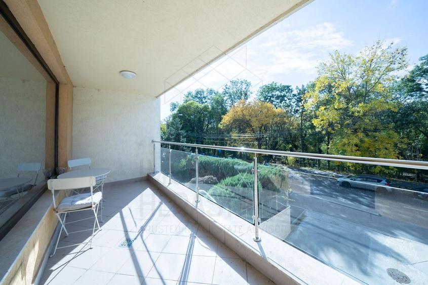 Apartament cu 3 camere decomandat, mobilat în Herăstrău