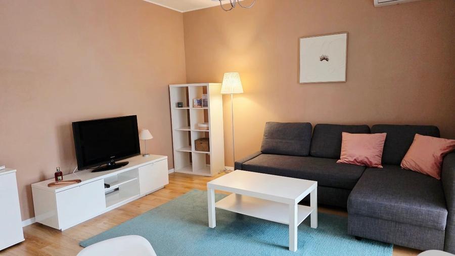 Apartament cu 2 camere nedecomandat, mobilat în Lujerului