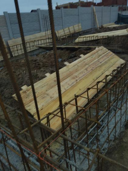 Casă cu 4 camere în Exterior Vest
