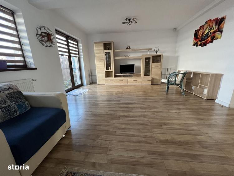Casă cu 4 camere decomandat în Central