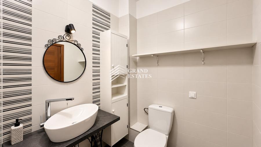 Apartament cu 2 camere decomandat în Otopeni