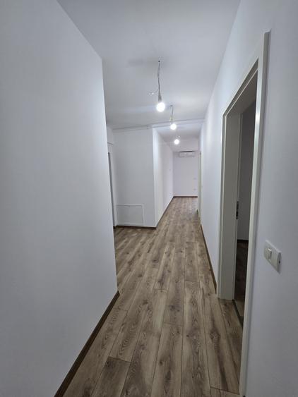 Apartament cu 3 camere decomandat în Giroc