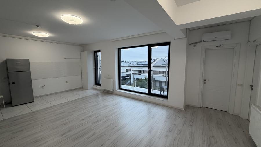 Casă individuală cu 32 camere cu Canalizare în Chiajna