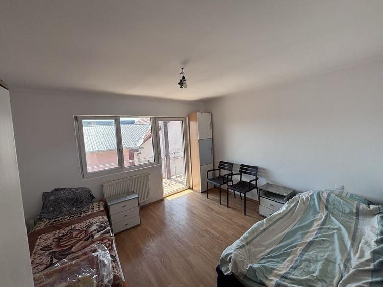 Casă cu 3 camere în Paleu