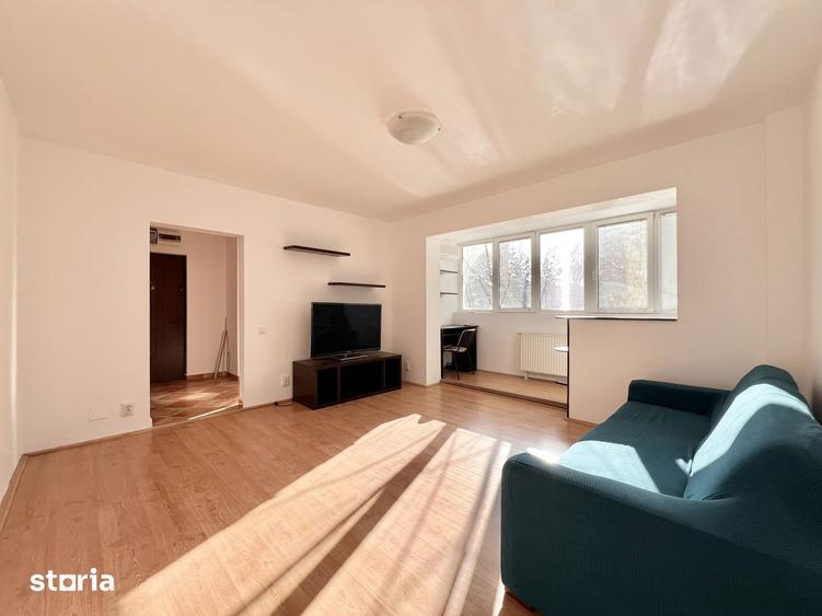 Apartament cu 3 camere, mobilat în Vatra Luminoasă