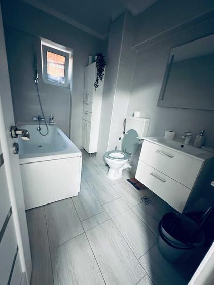 Apartament cu 2 camere semidecomandat în Grozăvești