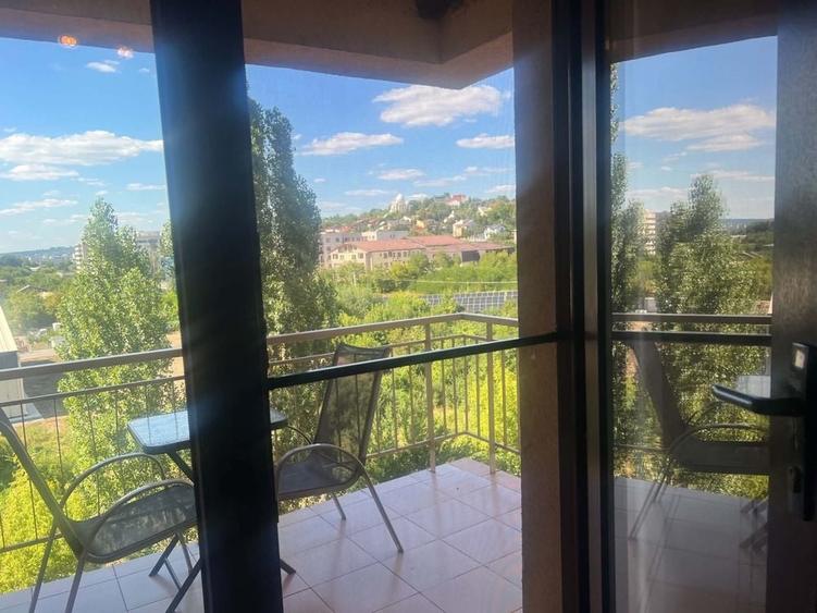 Apartament cu 2 camere decomandat în Vișan