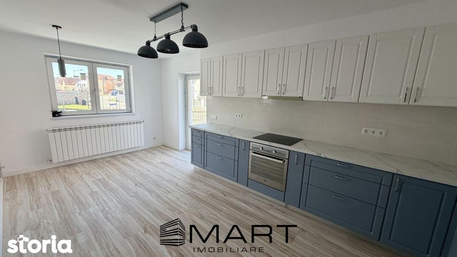 Casă cu 5 camere cu Teren 300 Mp în Tineretului