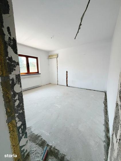 Casă cu 3 camere cu Teren 160 Mp în Central