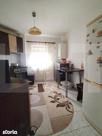 Apartament cu 3 camere semidecomandat în Central