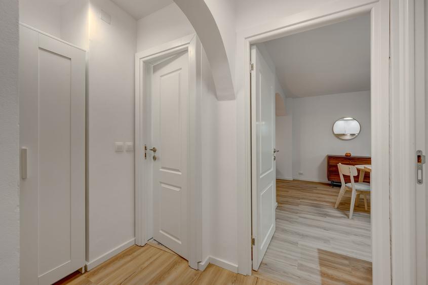 Apartament cu 2 camere decomandat în Sala Palatului