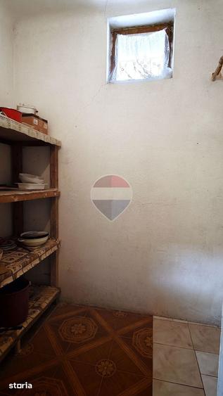 Casă cu 3 camere cu Teren 2594 Mp în Blăjel