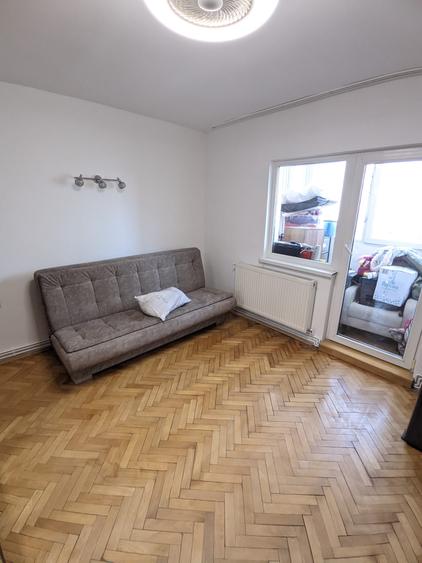 Apartament cu 3 camere decomandat în Mărăști — fotografia 2