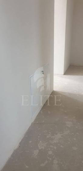 Apartament cu 4 camere semidecomandat în Central