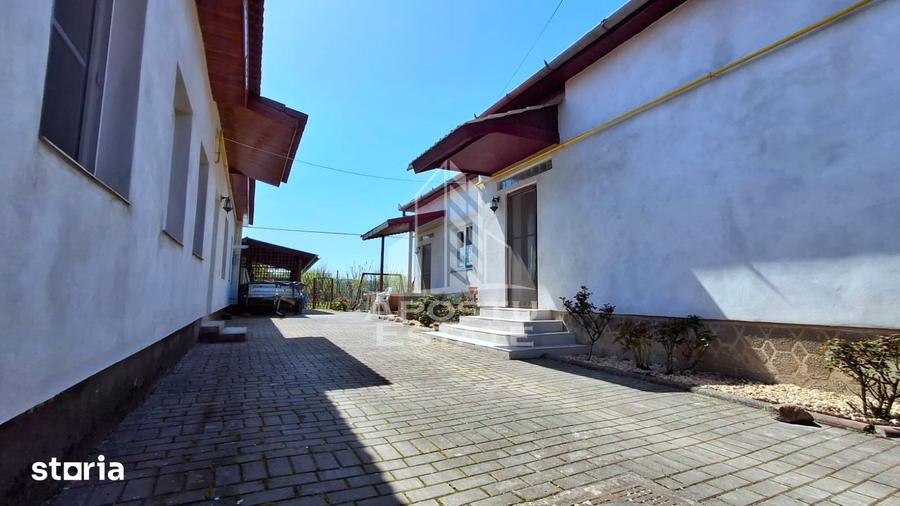 Casă cu 5 camere cu Teren 1439 Mp în Ineu