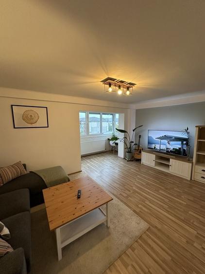 Apartament cu 2 camere decomandat în Lipovei