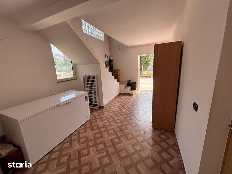 Casă cu 7 camere cu Teren 576 Mp în Mihai Eminescu