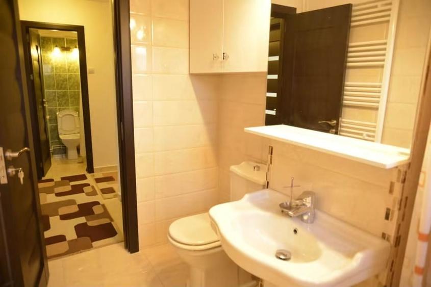 Apartament cu 3 camere decomandat în 13 Septembrie