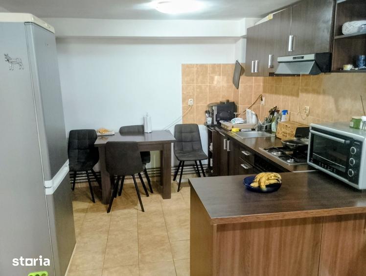 Apartament cu 3 camere în Telegrafului