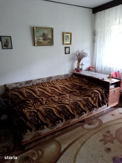 Apartament cu 2 camere semidecomandat în Hipodrom