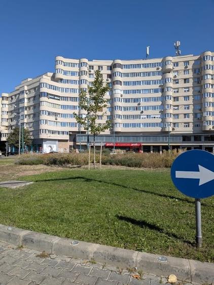 Apartament cu 2 camere decomandat, mobilat în Central