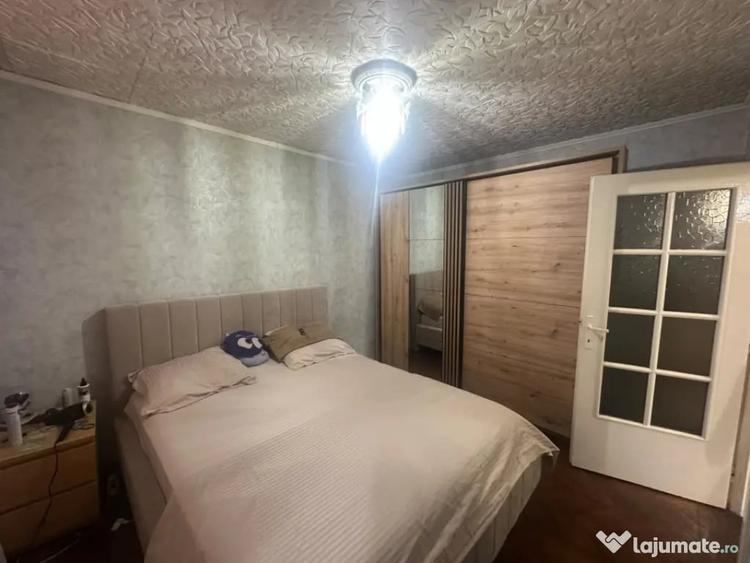 Apartament cu 2 camere decomandat în Titulescu