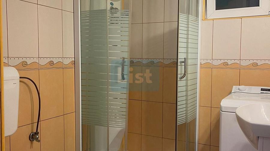 Casă cu 5 camere cu Canalizare în Muncitoresc