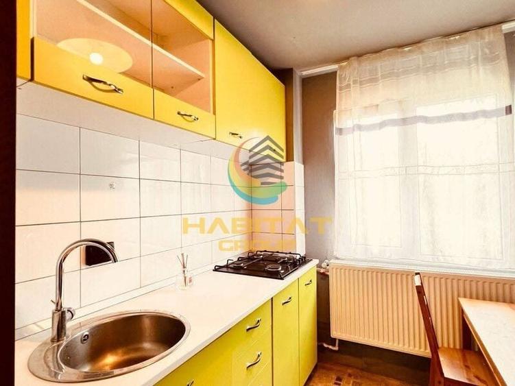 Apartament cu 3 camere semidecomandat, mobilat în Brâncoveanu