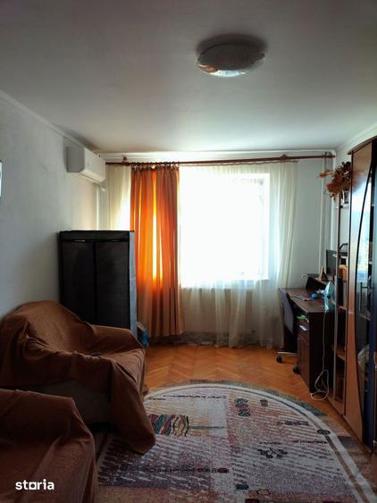 Apartament cu 3 camere în Colentina