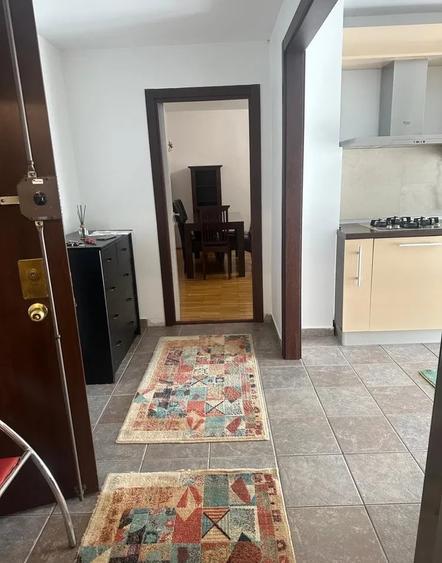 Apartament cu 2 camere decomandat, mobilat în Unirii
