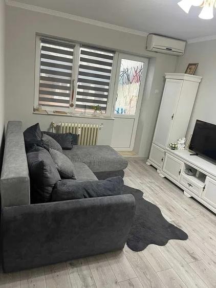 Apartament cu 2 camere, etajul 2/4, zona Tatarasi - 2