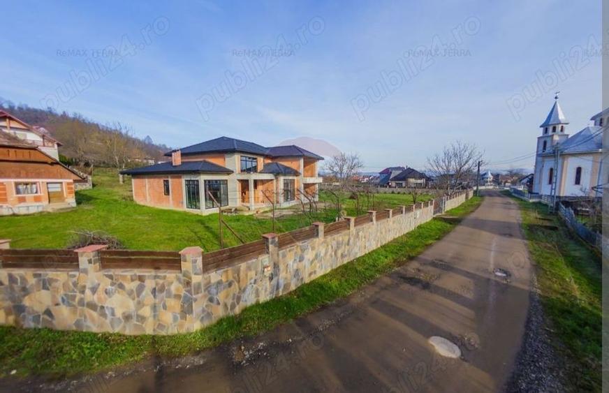 Casa de vanzare Gardani la 28km de Baia Mare cu 20 arii teren si anexa - 3