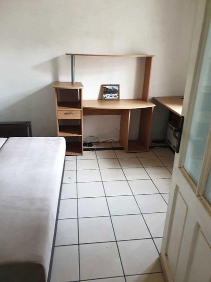 Inchiriez camera in vila - 1