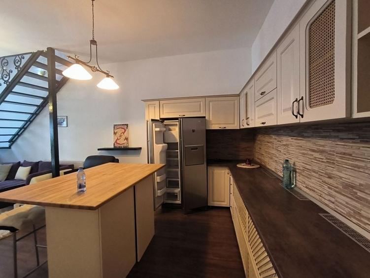 De v&acirc;nzare duplex pe strada Occidentului - 7