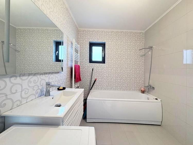 Casa la sol 3 camere,  zona buna, Valu lui Traian, - 10