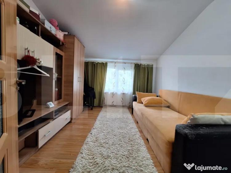 Apartament de vanzare, cu 2 camere decomandat, mobilat, zona - 10