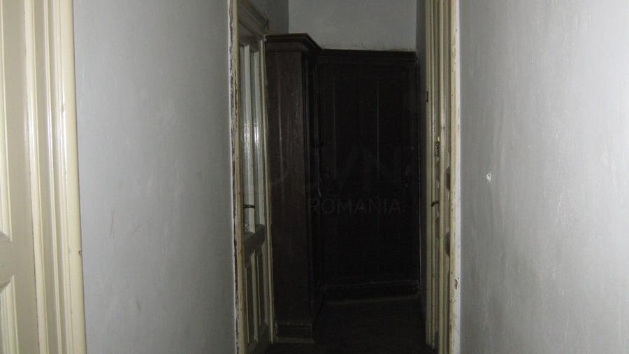 REV0002943 Casa cu teren cartierul Armenesc - 5