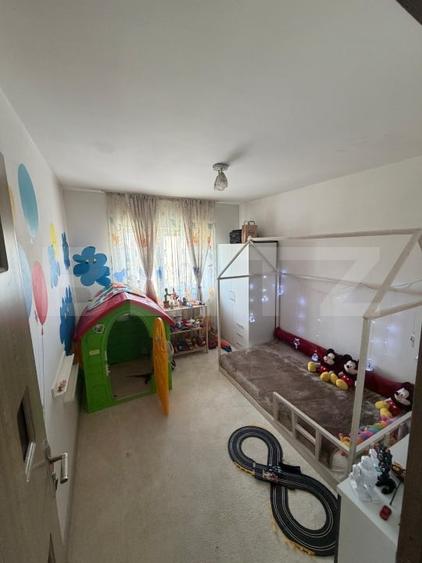 Apartament cu 4 camere decomandat, mobilat în Mărăști
