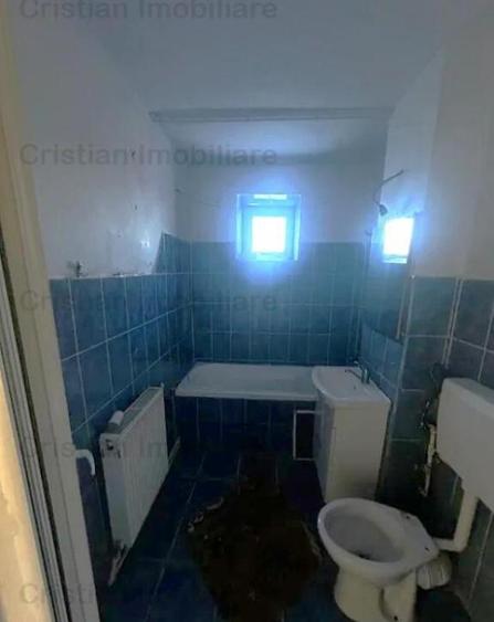 72 mp DECOMANDAT 3 cam 2 bai 2 balcoane Radu Negru - 2