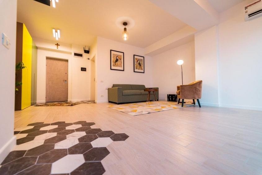 Garsonieră modernă de închiriat – Mamaia, zona Butoaie, vedere frontală la lac - 3