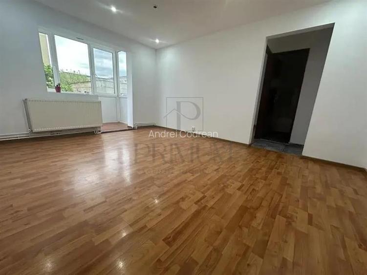 Blascovici - 2 Camere - Etaj intermediar - Centrala proprie - Bloc izolat - Reno Blascovici - 2 Camere - Etaj intermediar - Centrala proprie - Bloc izolat - Reno