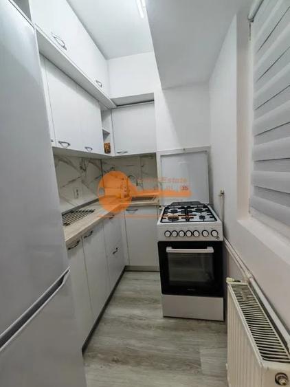 Garsonira la 3 minute de Metrou lujerului (Bloc mixt) - 3