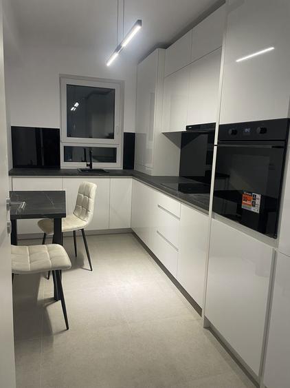 Apartament 2 camere semimobilat Zona Coresi - 3