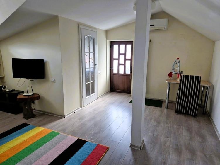 Proprietar - Apartament 3 camere de inchiriat - Curte proprie - 1