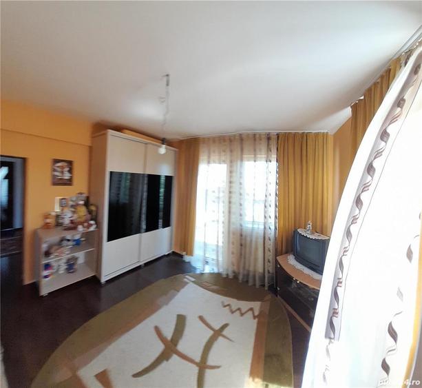 Vand casa cu etaj crevedia Dambovi?a - 3