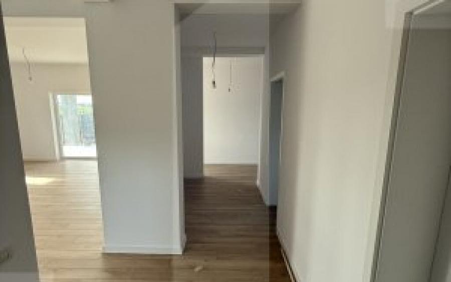 Casa de vanzare, cu 4 camere, 110 mp, zona Sacalaz - 12